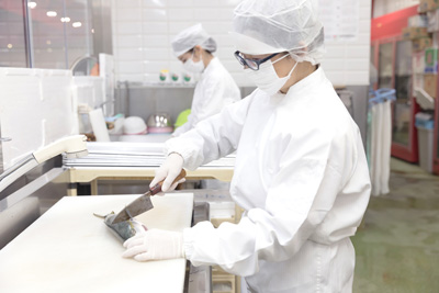 パターン③ウェット工場+温度管理が必須の場合のイラスト01